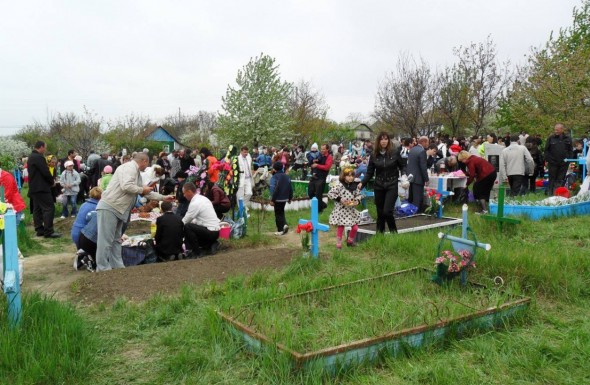 Ministerul Sănătății îndeamnă populația să se abțină de a sărbători Paștele Blajinilor